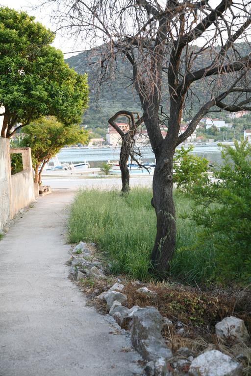 Vinišće Apartment Laguna מראה חיצוני תמונה
